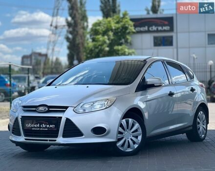 Сірий Форд Фокус, об'ємом двигуна 1 л та пробігом 104 тис. км за 5799 $, фото 1 на Automoto.ua