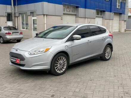 Форд Фокус 2014 в Одессе на Automoto.ua Серый Форд Фокус, объемом двигателя 0 л и пробегом 182 тыс. км за 5790 $, фото 1 на Automoto.ua
