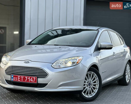 Сірий Форд Фокус, об'ємом двигуна 0 л та пробігом 106 тис. км за 6750 $, фото 1 на Automoto.ua