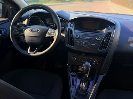 Сірий Форд Фокус, об'ємом двигуна 2 л та пробігом 180 тис. км за 7500 $, фото 1 на Automoto.ua