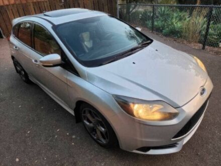 Сірий Форд Фокус, об'ємом двигуна 2 л та пробігом 86 тис. км за 9700 $, фото 1 на Automoto.ua