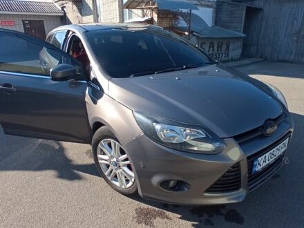 Сірий Форд Фокус, об'ємом двигуна 2 л та пробігом 247 тис. км за 8200 $, фото 1 на Automoto.ua