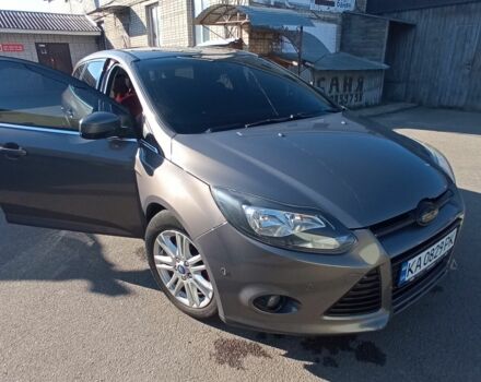 Сірий Форд Фокус, об'ємом двигуна 2 л та пробігом 247 тис. км за 8200 $, фото 1 на Automoto.ua