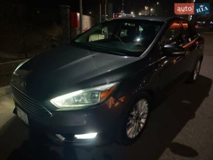 Серый Форд Фокус, объемом двигателя 2 л и пробегом 150 тыс. км за 10000 $, фото 1 на Automoto.ua