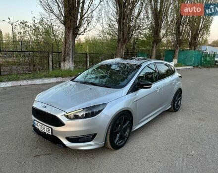 Серый Форд Фокус, объемом двигателя 2 л и пробегом 130 тыс. км за 9799 $, фото 1 на Automoto.ua