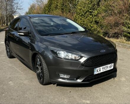 Сірий Форд Фокус, об'ємом двигуна 2 л та пробігом 159 тис. км за 9999 $, фото 1 на Automoto.ua