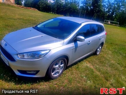 Форд Фокус 2015 в Черкассах на Automoto.ua Серый Форд Фокус, объемом двигателя 20 л и пробегом 270 тыс. км за 9200 $, фото 1 на Automoto.ua