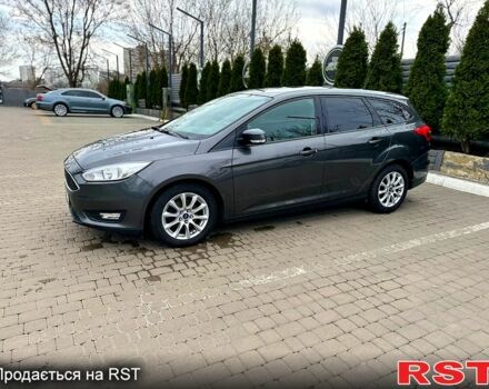 Серый Форд Фокус, объемом двигателя 1.5 л и пробегом 210 тыс. км за 8200 $, фото 1 на Automoto.ua
