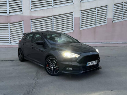 Серый Форд Фокус, объемом двигателя 2 л и пробегом 99 тыс. км за 11999 $, фото 1 на Automoto.ua