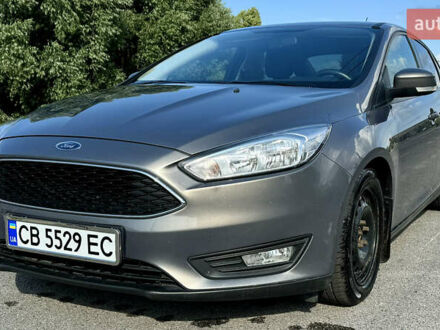 Форд Фокус 2015 в Чернигове на Automoto.ua Серый Форд Фокус, объемом двигателя 1 л и пробегом 136 тыс. км за 5800 $, фото 1 на Automoto.ua