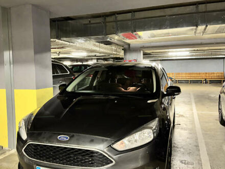 Серый Форд Фокус, объемом двигателя 1 л и пробегом 96 тыс. км за 8000 $, фото 1 на Automoto.ua