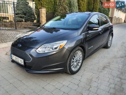 Сірий Форд Фокус, об'ємом двигуна 0 л та пробігом 48 тис. км за 7800 $, фото 1 на Automoto.ua