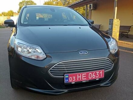 Сірий Форд Фокус, об'ємом двигуна 0 л та пробігом 100 тис. км за 7400 $, фото 1 на Automoto.ua