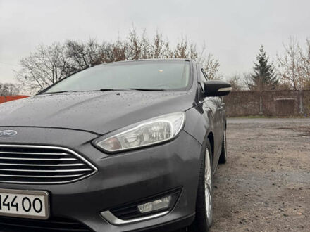 Сірий Форд Фокус, об'ємом двигуна 2 л та пробігом 205 тис. км за 8100 $, фото 1 на Automoto.ua