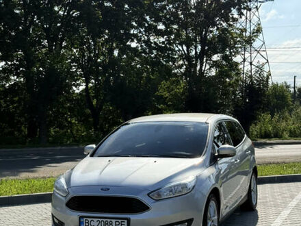 Серый Форд Фокус, объемом двигателя 1.5 л и пробегом 314 тыс. км за 8000 $, фото 1 на Automoto.ua