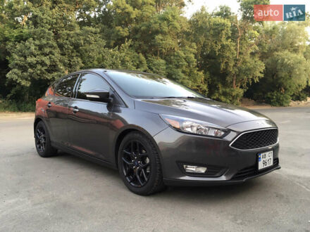 Серый Форд Фокус, объемом двигателя 2 л и пробегом 140 тыс. км за 10500 $, фото 1 на Automoto.ua