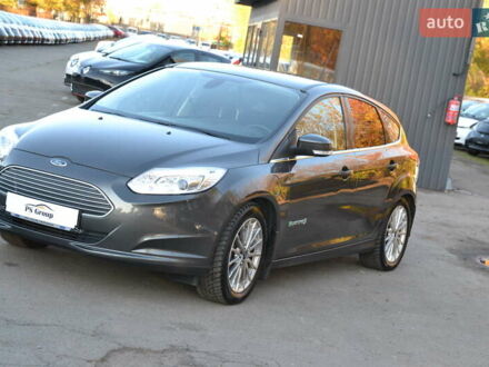 Серый Форд Фокус, объемом двигателя 0 л и пробегом 100 тыс. км за 6999 $, фото 1 на Automoto.ua