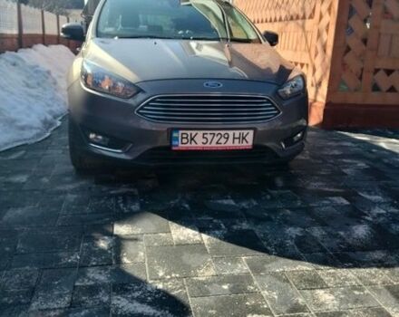 Серый Форд Фокус, объемом двигателя 1.5 л и пробегом 190 тыс. км за 9400 $, фото 1 на Automoto.ua