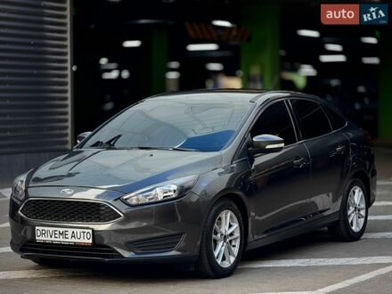 Серый Форд Фокус, объемом двигателя 2 л и пробегом 156 тыс. км за 7500 $, фото 1 на Automoto.ua