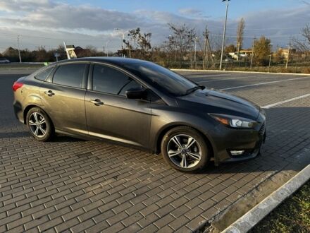 Сірий Форд Фокус, об'ємом двигуна 1 л та пробігом 115 тис. км за 7600 $, фото 1 на Automoto.ua
