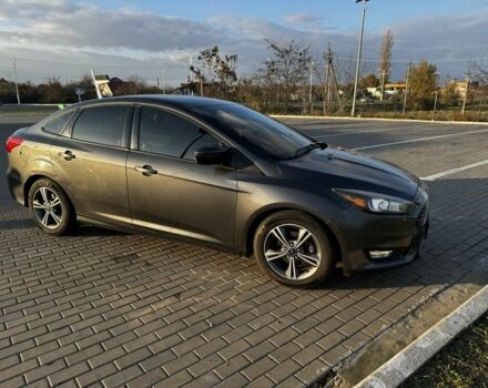 Серый Форд Фокус, объемом двигателя 1 л и пробегом 115 тыс. км за 7600 $, фото 1 на Automoto.ua