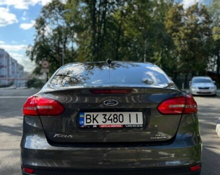Сірий Форд Фокус, об'ємом двигуна 2 л та пробігом 124 тис. км за 7200 $, фото 1 на Automoto.ua