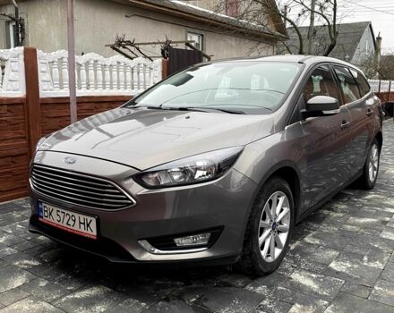 Серый Форд Фокус, объемом двигателя 1.5 л и пробегом 190 тыс. км за 9600 $, фото 1 на Automoto.ua