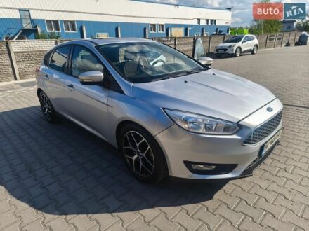 Сірий Форд Фокус, об'ємом двигуна 2 л та пробігом 120 тис. км за 8900 $, фото 1 на Automoto.ua