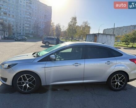 Серый Форд Фокус, объемом двигателя 2 л и пробегом 129 тыс. км за 8800 $, фото 1 на Automoto.ua