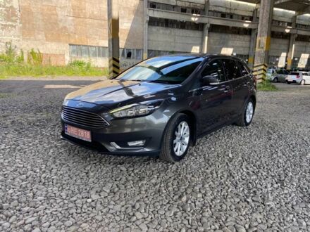 Форд Фокус 2017 в Луцке на Automoto.ua Серый Форд Фокус, объемом двигателя 2 л и пробегом 282 тыс. км за 9550 $, фото 1 на Automoto.ua