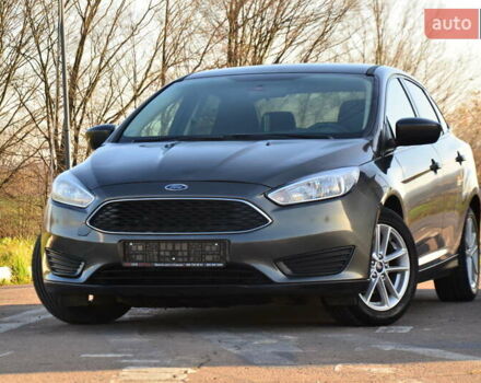 Серый Форд Фокус, объемом двигателя 1 л и пробегом 125 тыс. км за 6250 $, фото 1 на Automoto.ua