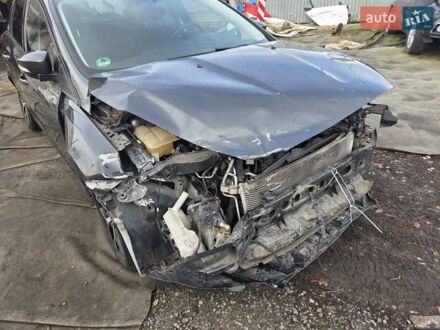 Серый Форд Фокус, объемом двигателя 2 л и пробегом 160 тыс. км за 2600 $, фото 1 на Automoto.ua