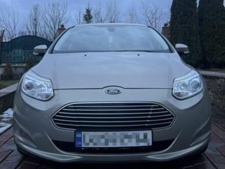 Форд Фокус 2017 в Тернополе на Automoto.ua Серый Форд Фокус, объемом двигателя 0 л и пробегом 111 тыс. км за 9500 $, фото 1 на Automoto.ua