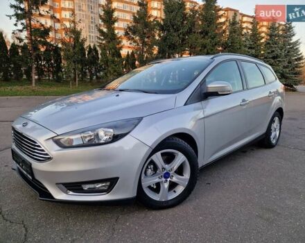 Серый Форд Фокус, объемом двигателя 1.5 л и пробегом 187 тыс. км за 9800 $, фото 1 на Automoto.ua