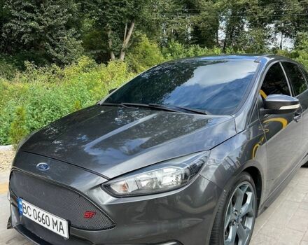 Сірий Форд Фокус, об'ємом двигуна 2 л та пробігом 271 тис. км за 8800 $, фото 1 на Automoto.ua
