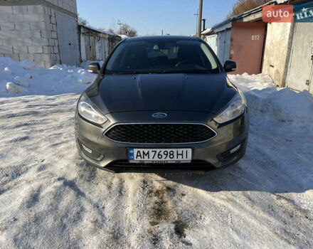 Серый Форд Фокус, объемом двигателя 1.5 л и пробегом 233 тыс. км за 9000 $, фото 1 на Automoto.ua