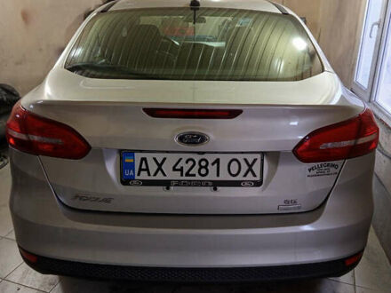 Серый Форд Фокус, объемом двигателя 1 л и пробегом 75 тыс. км за 8200 $, фото 1 на Automoto.ua