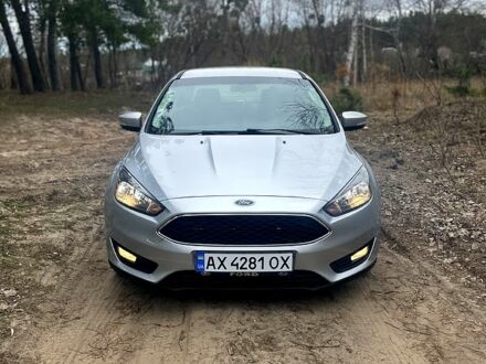 Форд Фокус 2017 в Харькове на Automoto.ua Серый Форд Фокус, объемом двигателя 1 л и пробегом 77 тыс. км за 8900 $, фото 1 на Automoto.ua