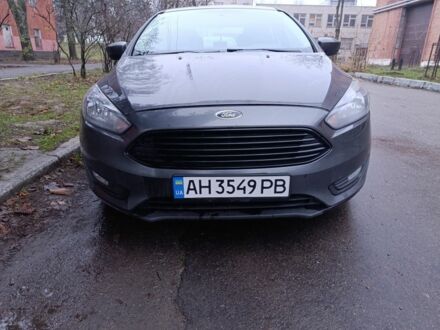 Серый Форд Фокус, объемом двигателя 10 л и пробегом 108 тыс. км за 9000 $, фото 1 на Automoto.ua