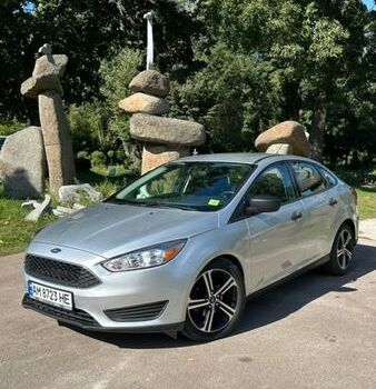 Сірий Форд Фокус, об'ємом двигуна 2 л та пробігом 209 тис. км за 8800 $, фото 1 на Automoto.ua