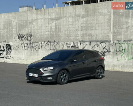Сірий Форд Фокус, об'ємом двигуна 2 л та пробігом 256 тис. км за 8900 $, фото 1 на Automoto.ua