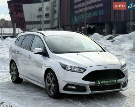 Серый Форд Фокус, объемом двигателя 2 л и пробегом 233 тыс. км за 13300 $, фото 1 на Automoto.ua