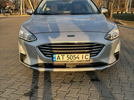 Форд Фокус 2018 в Снятине на Automoto.ua Серый Форд Фокус, объемом двигателя 1.5 л и пробегом 179 тыс. км за 11800 $, фото 1 на Automoto.ua