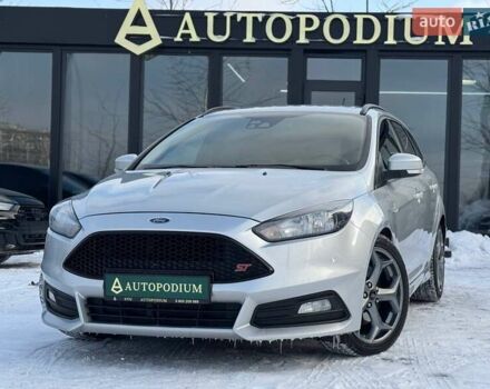 Серый Форд Фокус, объемом двигателя 2 л и пробегом 233 тыс. км за 13999 $, фото 1 на Automoto.ua