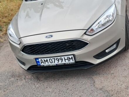 Сірий Форд Фокус, об'ємом двигуна 2 л та пробігом 218 тис. км за 15012 $, фото 1 на Automoto.ua