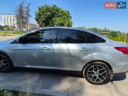 Сірий Форд Фокус, об'ємом двигуна 2 л та пробігом 130 тис. км за 10500 $, фото 1 на Automoto.ua