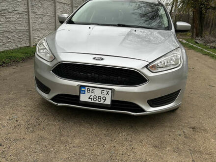 Сірий Форд Фокус, об'ємом двигуна 2 л та пробігом 75 тис. км за 9800 $, фото 1 на Automoto.ua