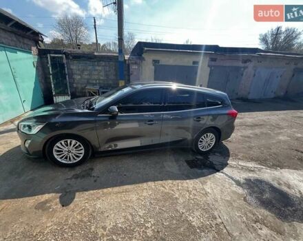 Серый Форд Фокус, объемом двигателя 2 л и пробегом 207 тыс. км за 15000 $, фото 1 на Automoto.ua