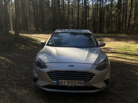 Серый Форд Фокус, объемом двигателя 1.5 л и пробегом 206 тыс. км за 12500 $, фото 1 на Automoto.ua
