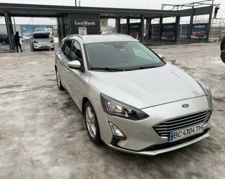 Серый Форд Фокус, объемом двигателя 1.5 л и пробегом 157 тыс. км за 13900 $, фото 1 на Automoto.ua